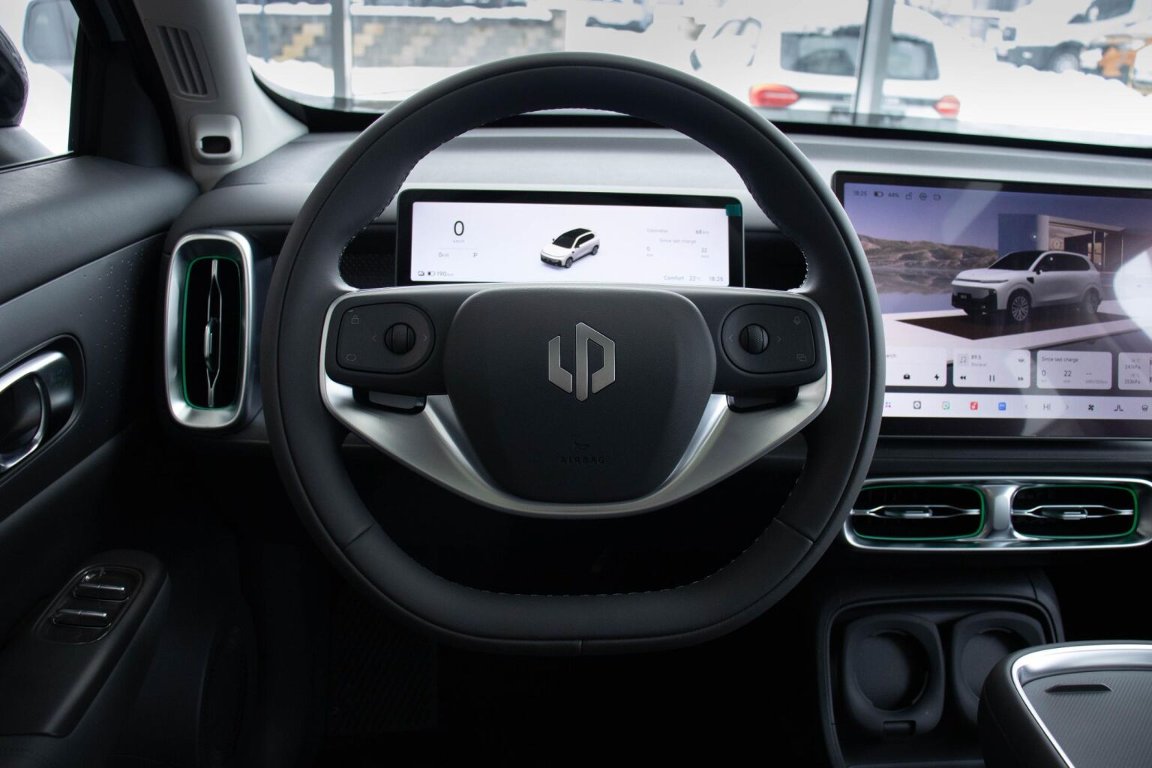 B10 DESIGN 67,1 kWh