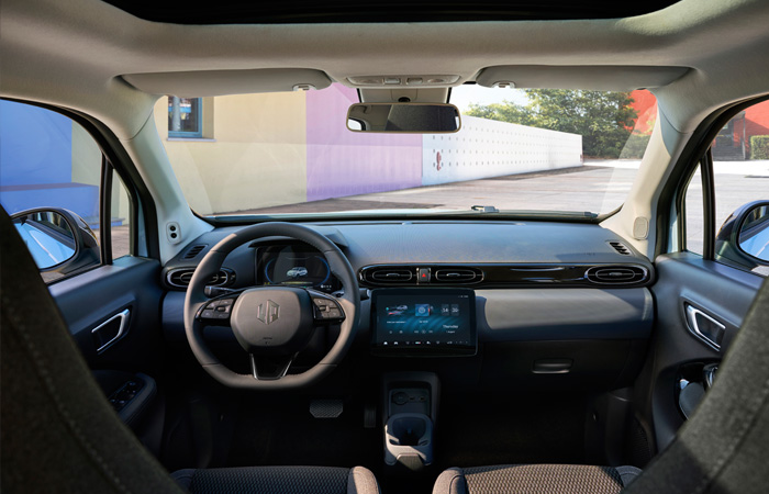 Leapmotor T03 - interiér